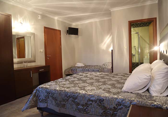 Οικογενειακή Σουίτα (Family Room Suite) 2